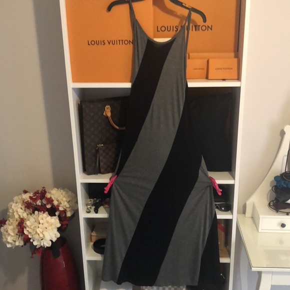 Black & Grey Women’s Dress Vertical Design Small Slim Tall Fit, Open Back - Picture 6 of 6